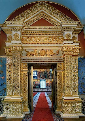 Robert Polidori: The Door into the faceted chamber Kremlin, Moscow 2005