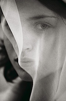 Donata Wenders: The Veil 2002
