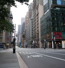 Fifth Avenue, New York. © 2009 Samuel Raymann