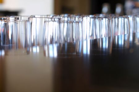Glasreihen: Abstrakter werden