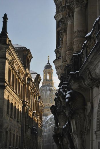 Architektur: Licht und Bauten