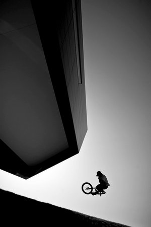 Strassenfotografie: Perfekt inszenierte Silhouette