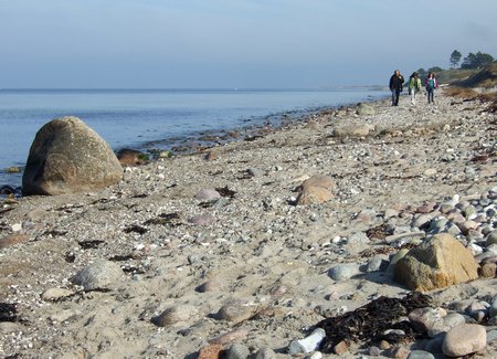 Strandbild: Urlaubsfoto mit Minimenschen