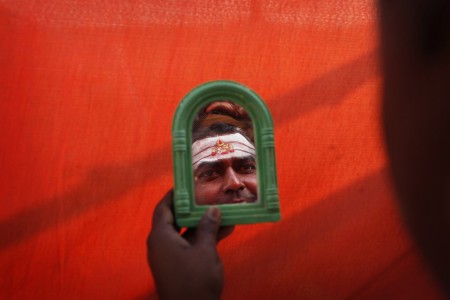 Vorbereitungen zum «Navrati»-Fest in Allahabad, Indien (Keystone/AP Photo/Rajesh Kumar Singh)