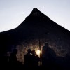 Israelische Soldaten in ihrem Zelt am frühen Morgen, Golan-Höhen (AP Photo/Ariel Schalit)