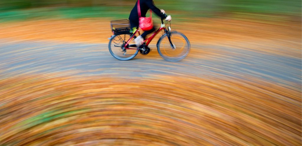 Radfahrer in Hanover, Deutschland (Keystone/EPA/Julian Stratenschulte)