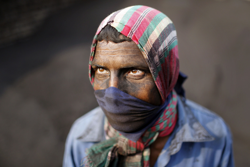 Arbeiter in einer Ziegelfabrik, nahe Dhaka, Bangladesh (AP Photo/A.M. Ahad)