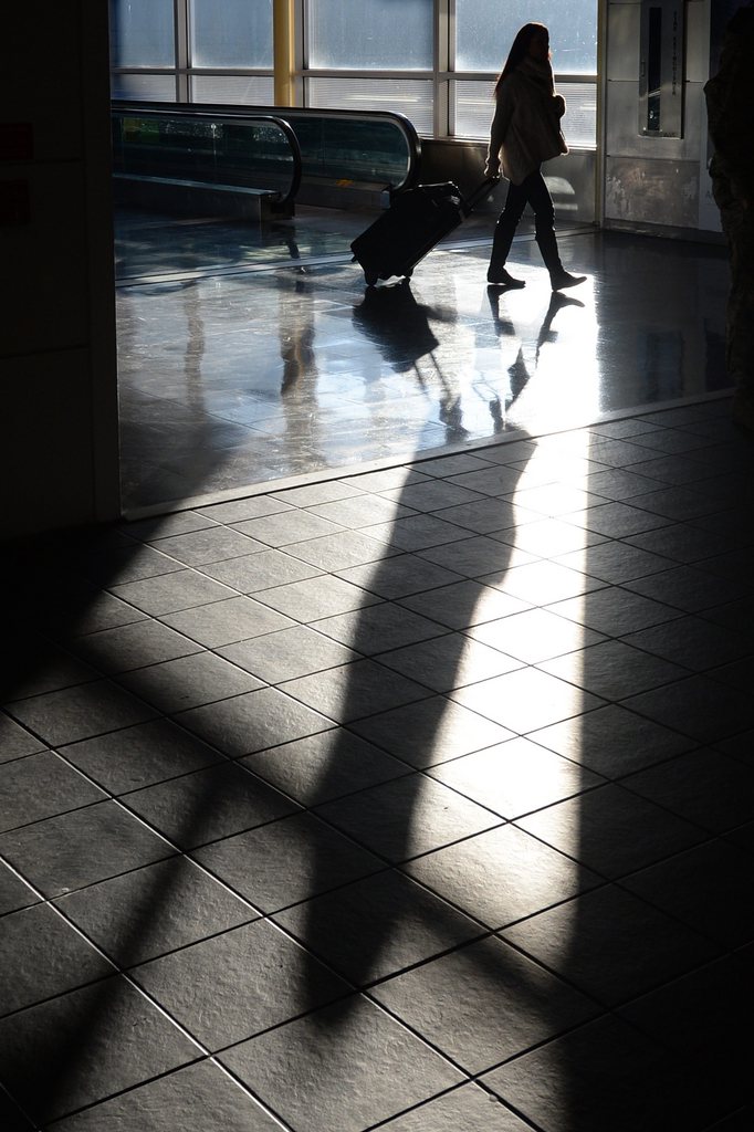 Reisende am Reagan National Airport in Arlington, USA (Keystone/EPA/Michael Reynolds)