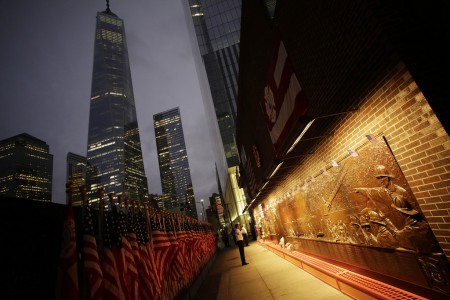 Erinnerung an den 11. September in New York, USA (Keystone/AP Photo/Mark Lennihan)